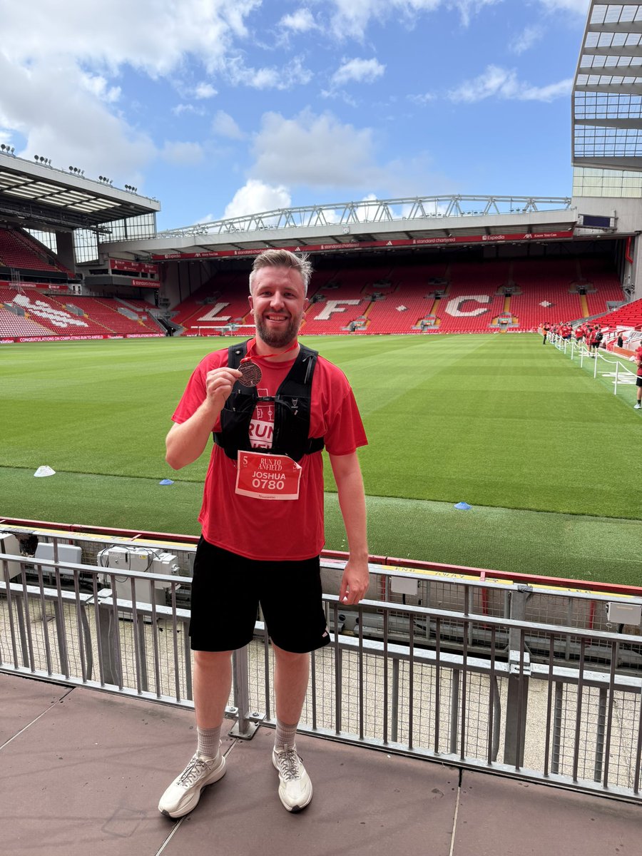 Wilkins33's tweet photo. I wasn’t even running 4 weeks ago. Up the 5k reds. £486 raised as well for @LFCFoundation 🏃 🥇 🏟️ #RunToAnfield 

https://t.co/RPDyVwOm8M https://t.co/w9WJpoHgaN