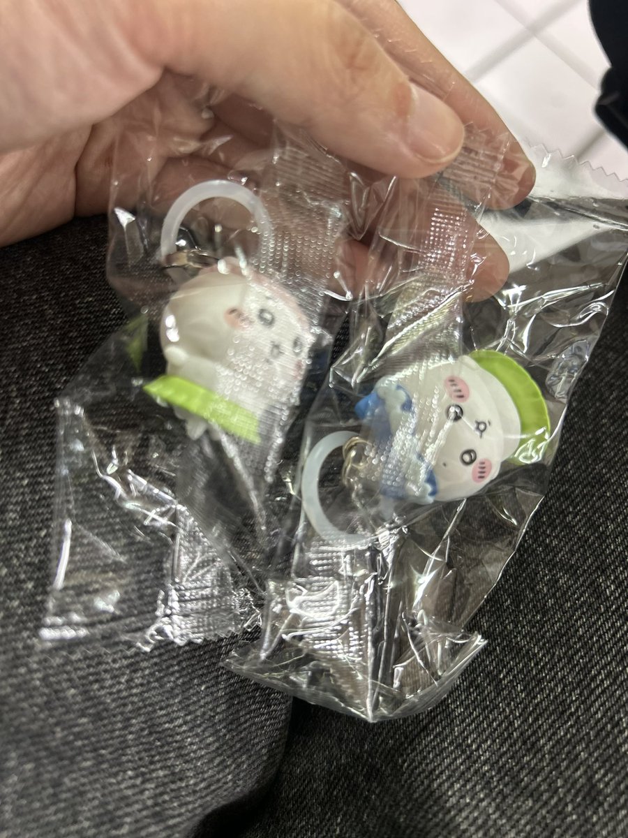umeboshi_Umeka's tweet photo. ちいかわ映画観てきた！
映像で観るとより内容が分かりやすくなって面白かった！
ただ子供一人泣いてたのと、終わった後の空気がすごかった https://t.co/pUZfUZbiIP