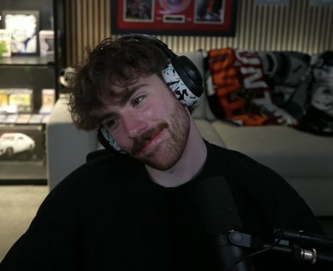 luke_91lc's tweet photo. I hate this, it's the second time I do it and I might do a third one because I really think it's so bad... I'm sorry :( https://t.co/DSok5N0ldW