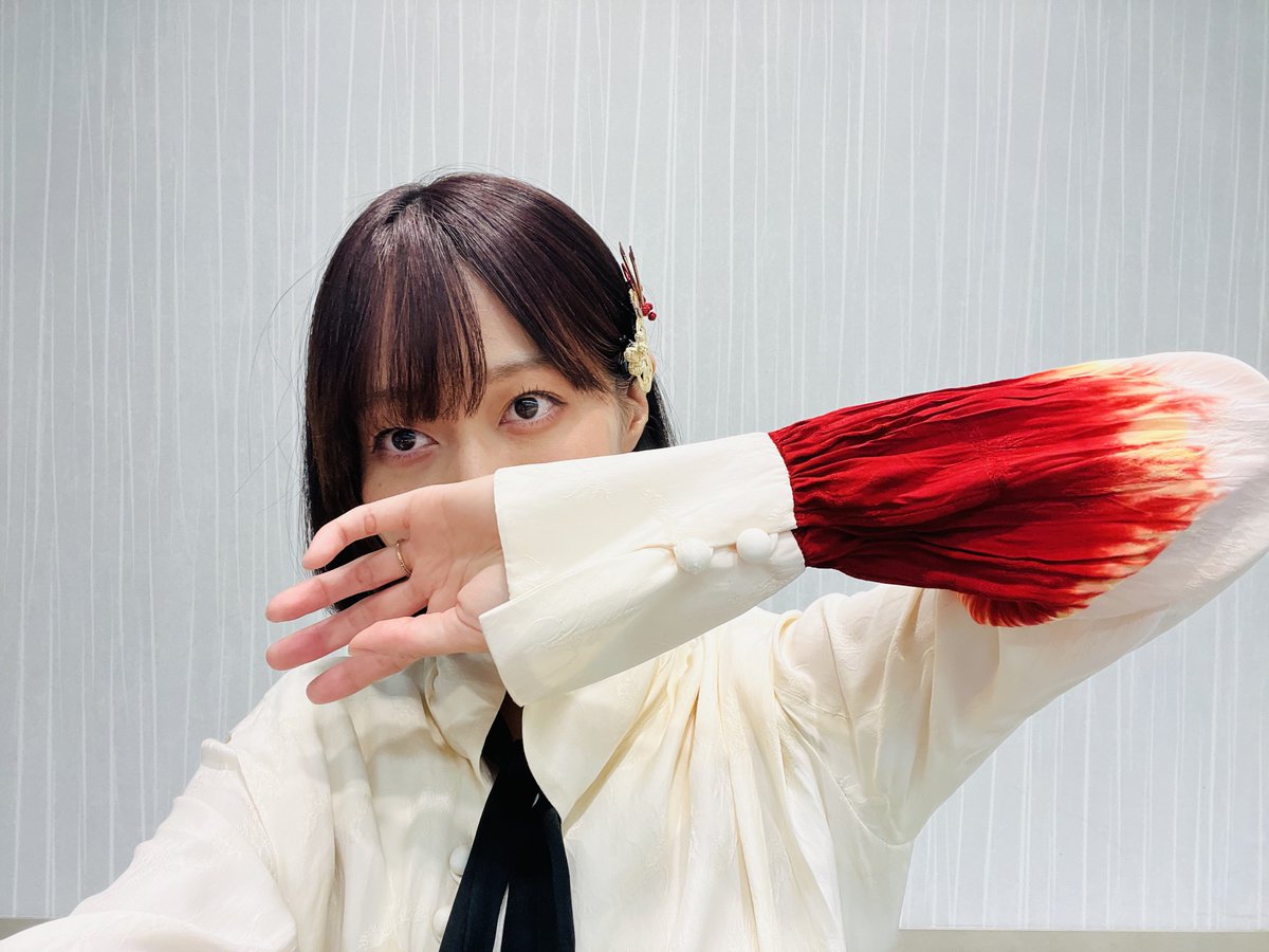koch0's tweet photo. #FGOフェス 1日目

朗読劇「FGO ぐだぐだDRAMALOGUEスペシャル ～ライブもあるよ！～」で、『明鏡肆水』を歌わせていただきました🎤🥲🐢🌾

歌えて本当に幸せでした…！
皆さん、いかがでしたか？

朗読にライブと、最高のステージでしたね🥲
ぐだぐだたまらん🥺

明日参加される皆さんも、ぜひ楽しんでください！

#FGO11周年 おめでとうございます！🎉