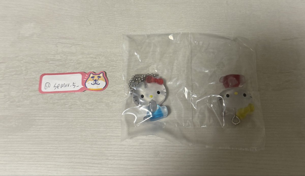 semrr_5_'s tweet photo. サンリオ なかよしドロップチャーム 交換

譲 ハローキティ＆ハローミミィ
求 ポムポムプリン&amp;チームプリン

郵送交換
お気軽にお声掛けください😭 https://t.co/oJzzYSt68d