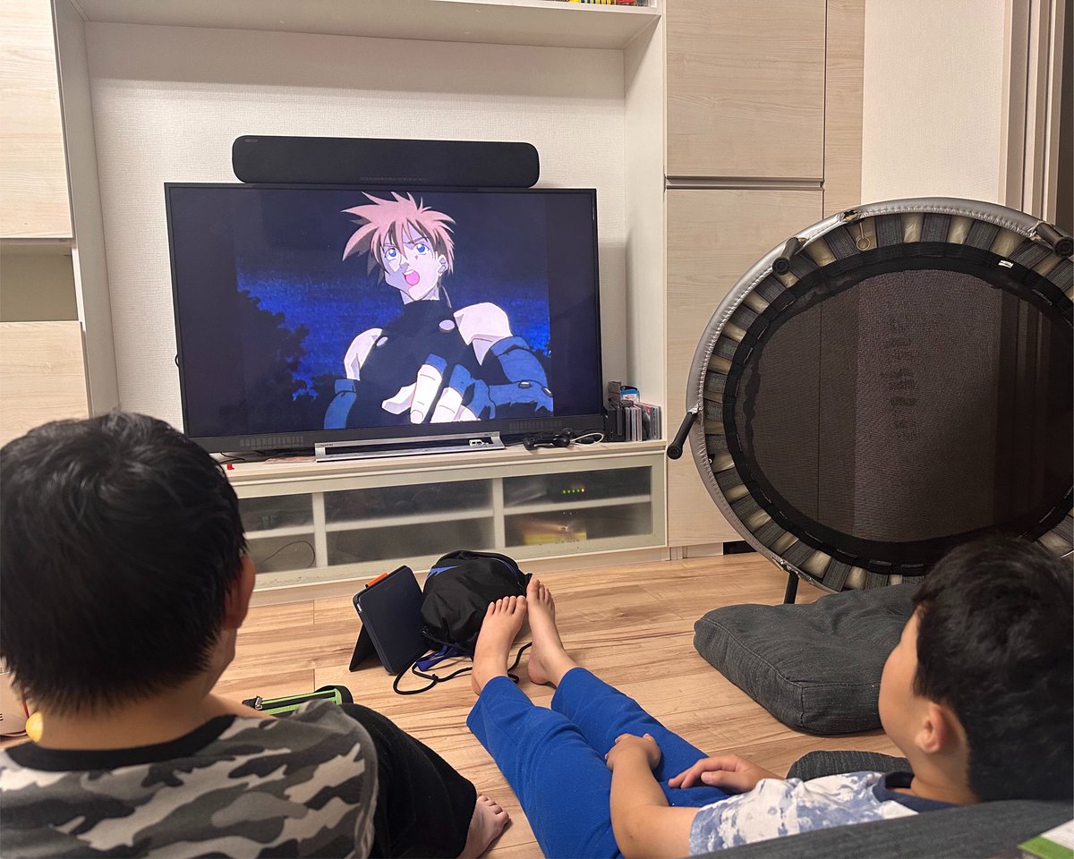 okame_inco_feh's tweet photo. 長男も見てる👀
#SHADOWSKILL https://t.co/VeuVPrwuve