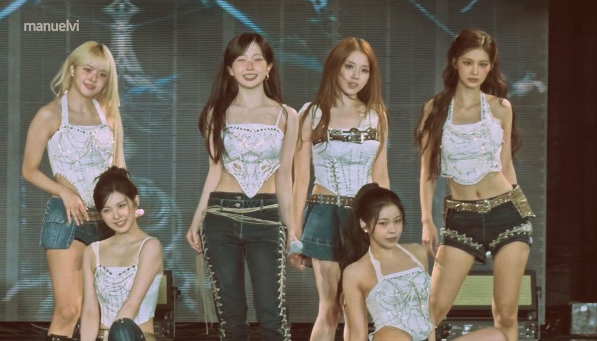 ohaevenly's tweet photo. unproblematic queens https://t.co/xKWe1LeJO9
