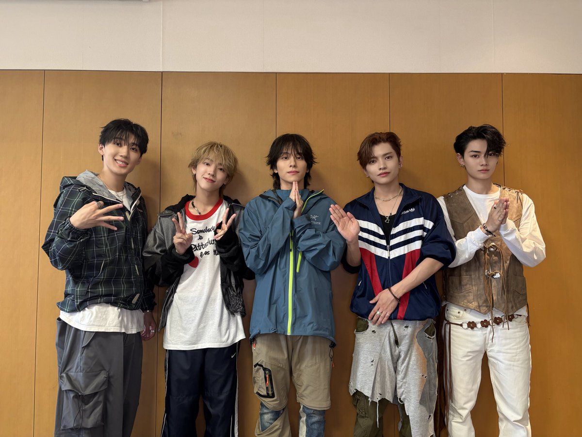 wildblue_ykme's tweet photo. 𝗪𝗜𝗟𝗗 𝗕𝗟𝗨𝗘 𝟭𝗦𝗧 𝗔𝗟𝗕𝗨𝗠 ‘𝗖𝗨𝗥𝗩𝗘’
リリースイベント📍神奈川［横浜］

ありがとうございました💫

#WILDBLUE https://t.co/7XzeRRflfq
