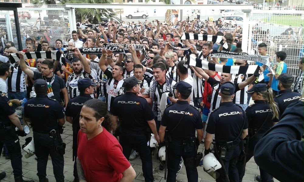 CastaliaMODS's tweet photo. Para entrar a Castalia / Para entrar en Ceuta https://t.co/g6boMEpO0x