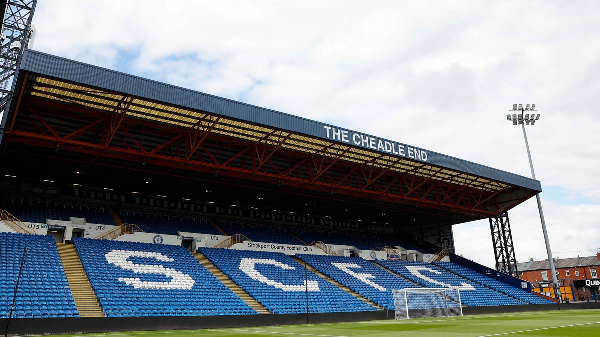 StockportCounty's tweet photo. It feels GOOD to be home! 🏡 https://t.co/XeAP1q501X