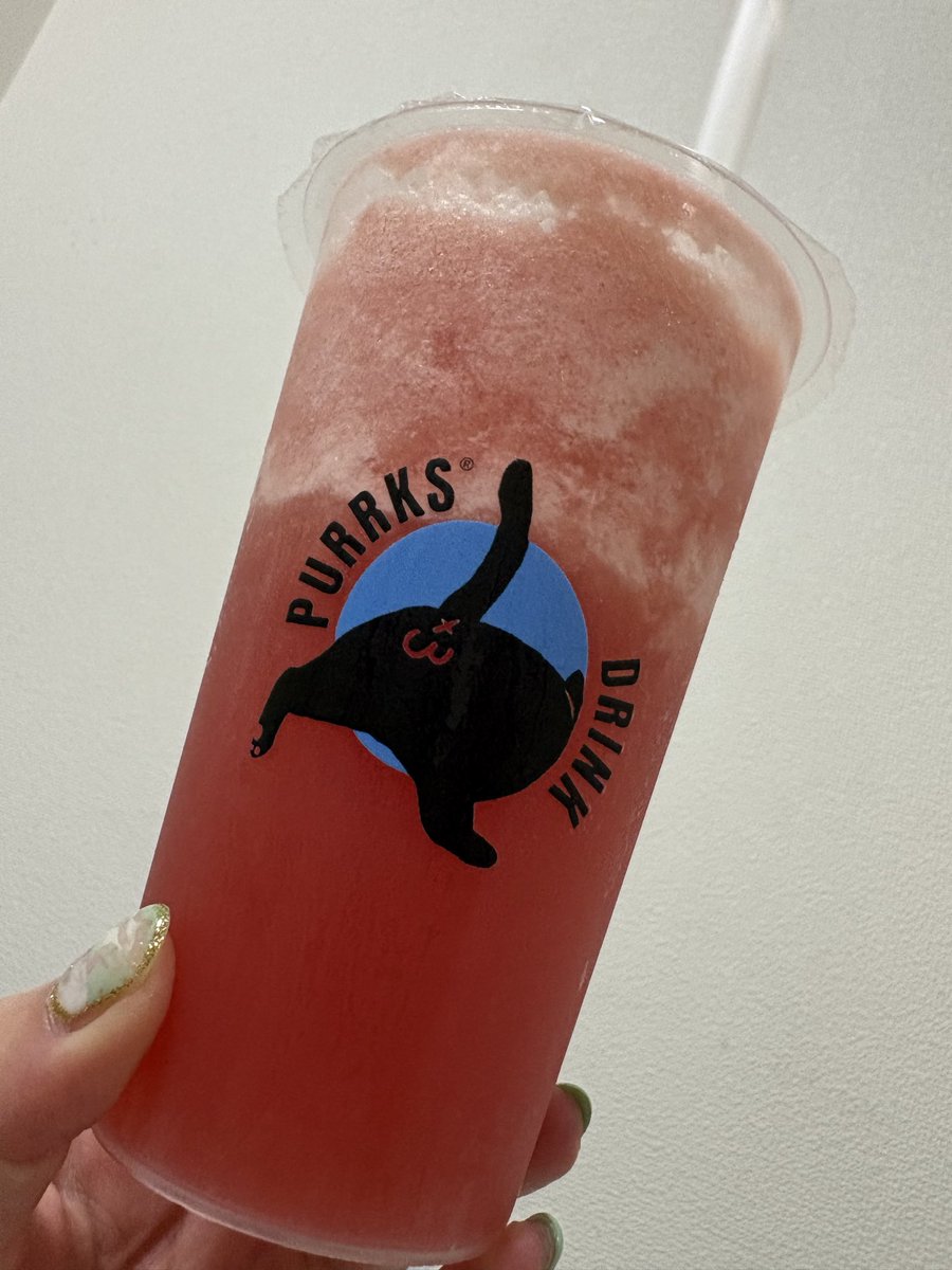 chanmaru0125's tweet photo. スイカジュースうまうま🍉🥤 https://t.co/S1Vkr5NEx9