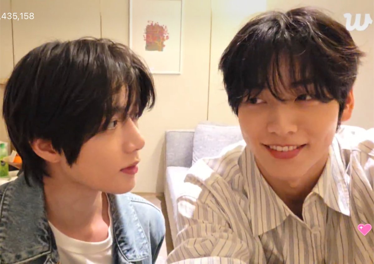 jhslovesong's tweet photo. happy international yaoi day !!!!! #soogyu #yaoi https://t.co/3LUFW2QEFs