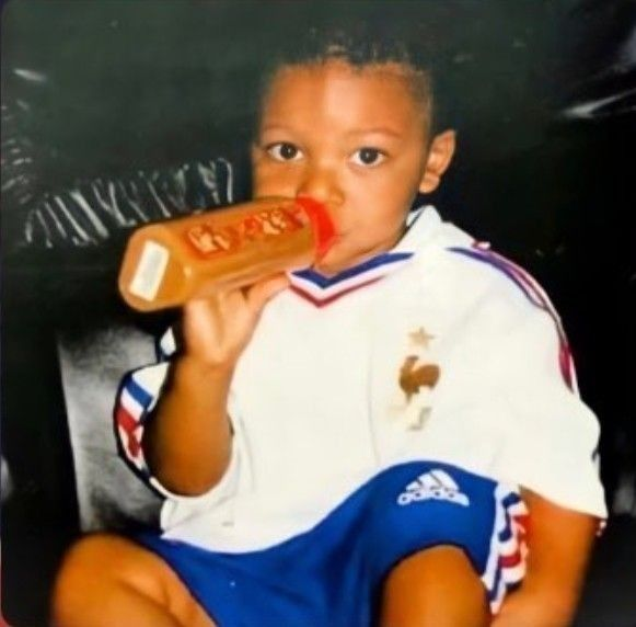saintinblood's tweet photo. baby kylian in the france jersey always makes me so emotional because he was the one who brought home the 2nd star https://t.co/dBD4CfbcuF