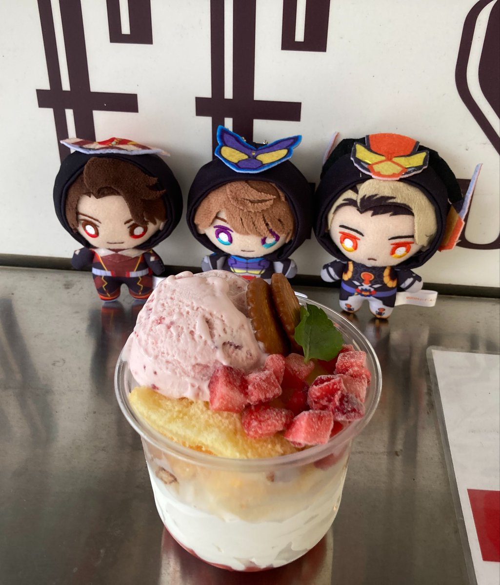 Angora_lapin's tweet photo. #スーパーヒーロー夏祭り
 #スーパーヒーロー夏祭り2026
コラボメニューの梯子をしてきました〜！
どれも夏場にちょうどいいメニューで美味い！！！！！！
特にコーラがクラフトコーラっぽい珍しい味で美味しかった🍾 https://t.co/5AT4XDL7wU