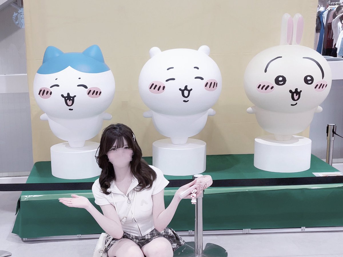 munyansn_'s tweet photo. ちいかわの映画来週見に行くの♩たのしみだな➰🎶 https://t.co/l2e3A3I1Ga