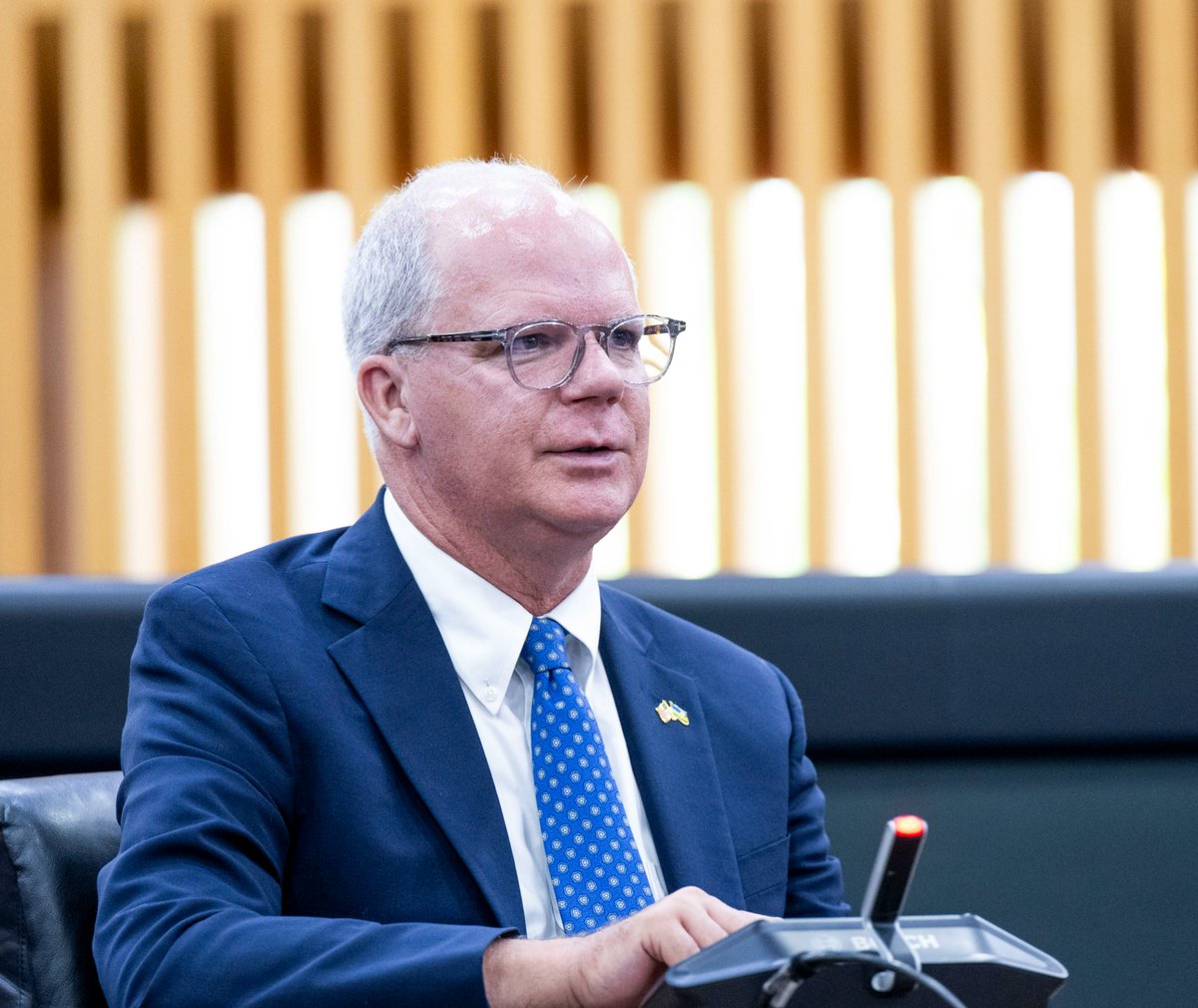 USAmbRwanda's tweet photo. Chairman Brett Guthrie hamwe n’intumwa z’Abadepite ba Amerika bahuye n’abayobozi ba Guverinoma y’u Rwanda i Kigali baganira ku nzego zifitiye inyungu ibihugu byombi, n’umubano umaze igihe kirekire hagati ya Amerika n’u Rwanda. https://t.co/AWE9MYOOsR