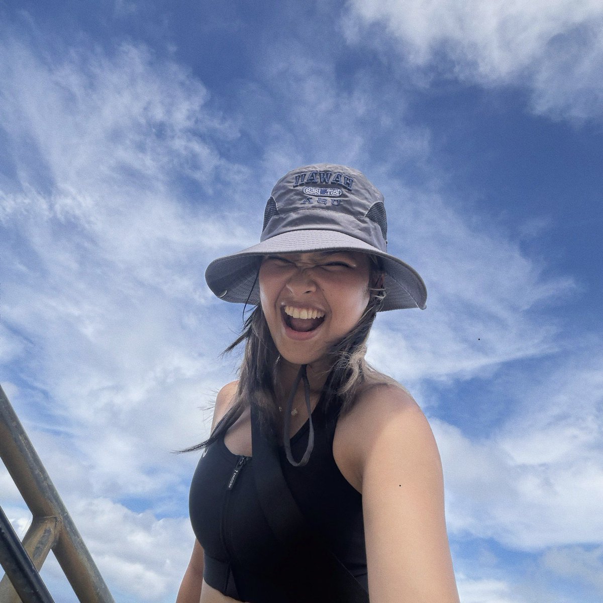 iahsgf's tweet photo. ANG GANDA MO, COLET https://t.co/V4wzeDRceI