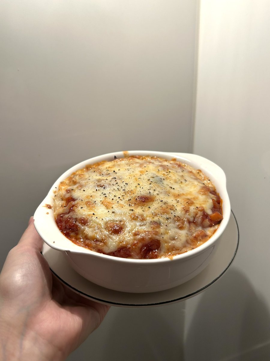 hachihame's tweet photo. パスタソースは多く作っておいた方がいい
それはいつか、ドリアになるから https://t.co/OSBrllRAmD