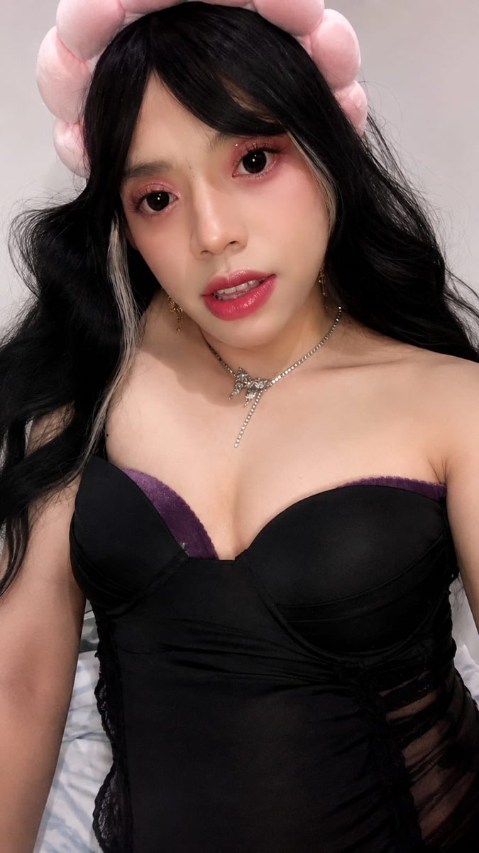 Vaniaaauw tweet media