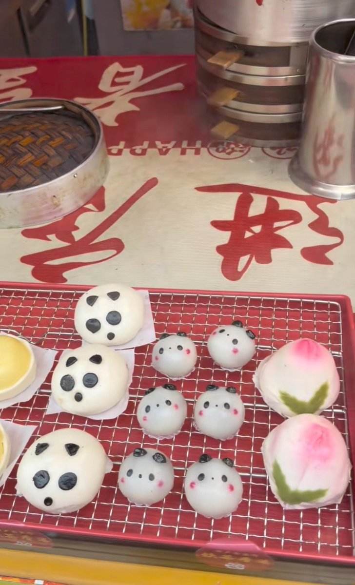 doesuao2006's tweet photo. 神戸合宿1日目おわりー
中華街行ってきた！！

明日も練習終わり行く
買い物もしてやる絶対😎 https://t.co/4d7Z9BKN33