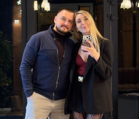 maciejczuk90's tweet photo. Prowadzę ciekawy eksperyment - rozmawiam w miejscach publicznych z moją partnerką po rosyjsku 🇷🇺 i po ukraińsku 🇺🇦. W sklepie, na spacerach, w restauracjach, na stacjach benzynownych, w taksówkach - wszędzie. Ani razu nie mieliśmy nieprzyjemności z tego powodu. Ciekawe dlaczego... może dlatego, że nikogo nie prowokujemy?