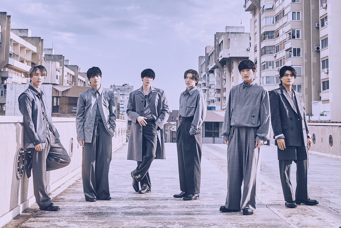 SixTONES_SME's tweet photo. 本日21時〜
日本テレビ系土曜ドラマ
『告白─25年目の秘密─』第4話！

主題歌「マイオンリー」もあわせて
ぜひお楽しみください！✨

🎬「マイオンリー」MVはこちら
https://t.co/j3jafasmFU

🎧「マイオンリー」配信はこちら
https://t.co/tbgLvojicy

#土ドラ告白
#SixTONES_マイオンリー
#愛してるforever