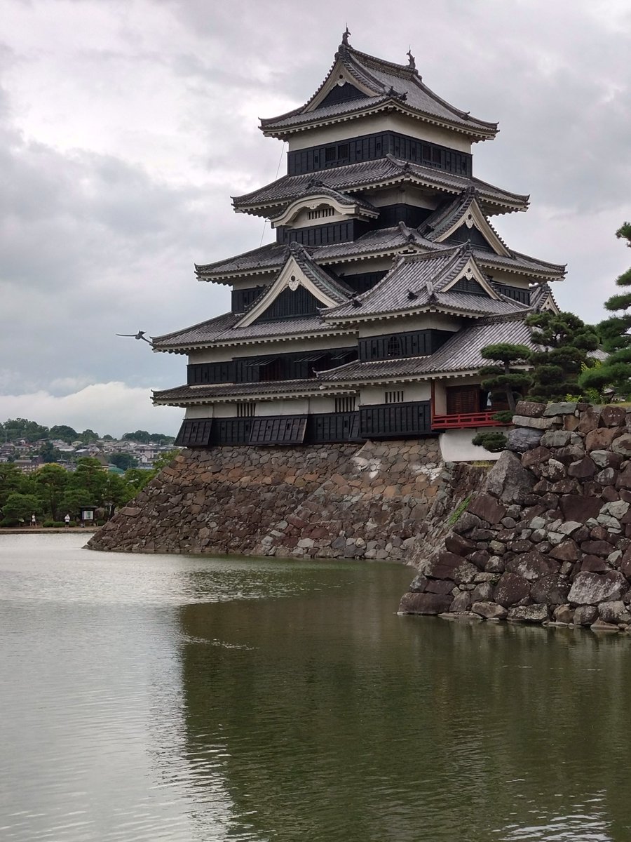 monkeys_earth's tweet photo. Enjoying a Family Trip in Nagano, Japan
歳を重ねるほど、神社やお寺の凄みに心を奪われる！
そして美味しい食事が最高の贅沢
長野、家族旅行。⛩️🍽️ https://t.co/2ENsBDawdt
