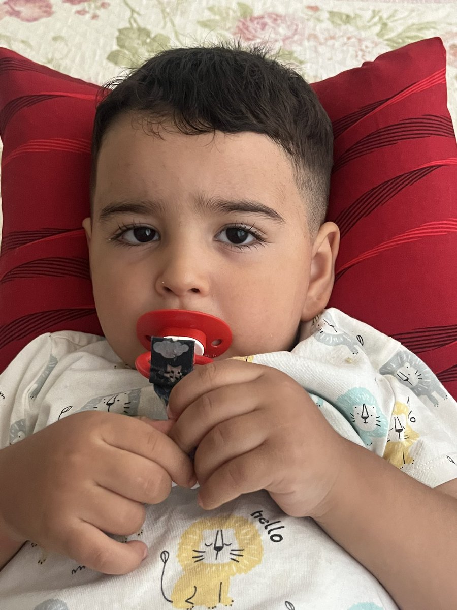 XXELZEM's tweet photo. Bu bebe uyur mu 😂 https://t.co/k9A53Tl4Qz