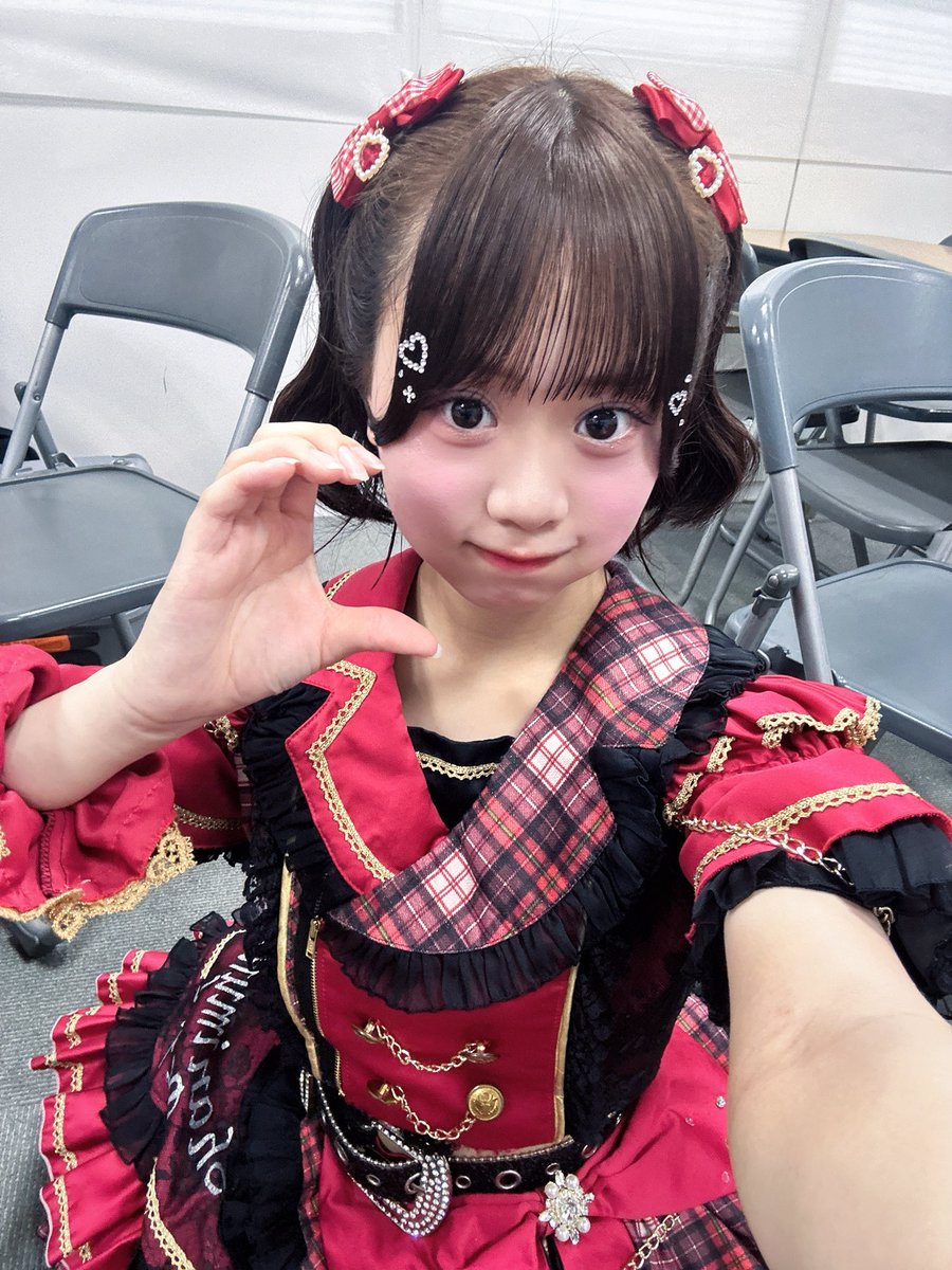 nicoShanimuni's tweet photo. ❤️‍🔥リプ返企画❤️‍🔥

6周年ワンマンライブに向けて、
にこのことをもっと知ってもらいたいので質問コーナー開催します👶🏻⭐️

《条件》
♡@nicoShanimuni をフォロー
♡この投稿をいいね&amp;RT
♡8/1 23:59までにリプ
どんな質問でも大歓迎🐰✨
たくさん答えるので気軽にリプしてね💬♡
#シャニパレ https://t.co/64zIx6Paew