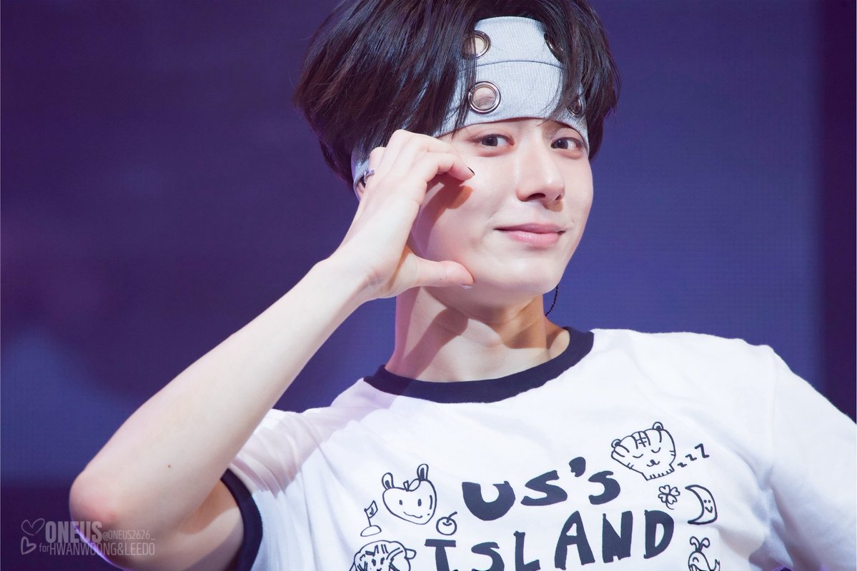 ONEUS2626_'s tweet photo. 260705 Welcome to <US’s ISLAND> in JAPAN OSAKA

#누구보다_빠른_8월_최애_선점🤍🖤
#오늘도도앤웅🐥🐯

#ONEUS #원어스
#환웅 #HWANWOONG #ファヌン
#이도 #건학 #LEEDO #イド https://t.co/1zjhy6CllA