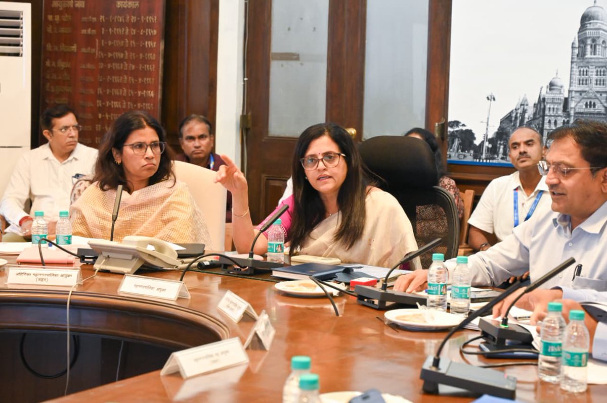 mashrujeet's tweet photo. Remove encroachments and free up Mumbai's footpaths - BMC Commissioner @AshwiniBhide 

At a review meeting held on Friday, BMC Commissioner Ashwini Bhide directed civic officials to prioritise the removal of encroachments from footpaths across Mumbai.

As per BMC, Assistant Commissioners have been instructed to clear footpaths near schools, hospitals, railway stations, Metro stations, bus terminals and markets by removing unauthorised hawkers, illegal structures and improperly constructed ramps to make them safe and accessible for pedestrians.

Commissioner said clean and unobstructed footpaths are a hallmark of a well-functioning city, noting that nearly 50 per cent of Mumbai's residents rely on walking as part of their daily commute. She added that encouraging greater use of footpaths would improve traffic flow and help reduce pollution.