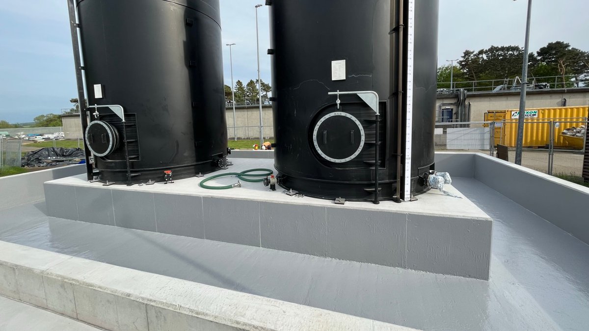 ResimacSA's tweet photo. Secondary Containment Chemical Bund Lining for a UK Water Processing Facility.
Application: Secondary Containment Chemical Bund Lining. Products: Resimac 503 SPEP &amp; 501 CRSG.
https://t.co/APRq25iw17 https://t.co/G37vFoBoLi