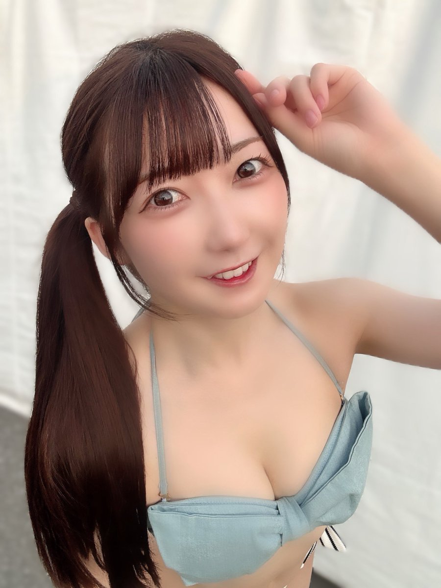ひいな♡ 8月1日と言えば…？💭👙🫧
