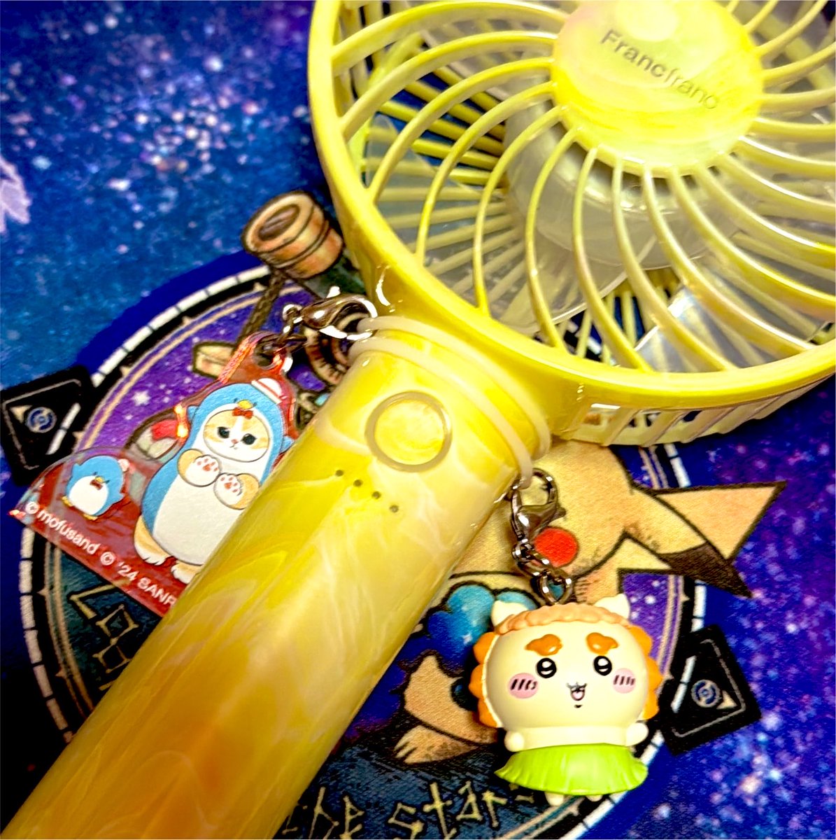 manasan_'s tweet photo. シーサーちゃんもハンディに付けて今年の夏をすごしてる近場は配布終了してて、くりまんじゅうお迎えならず🥲ゆんたくしたいんだよ〜ッ！ https://t.co/eHrK33nhQM