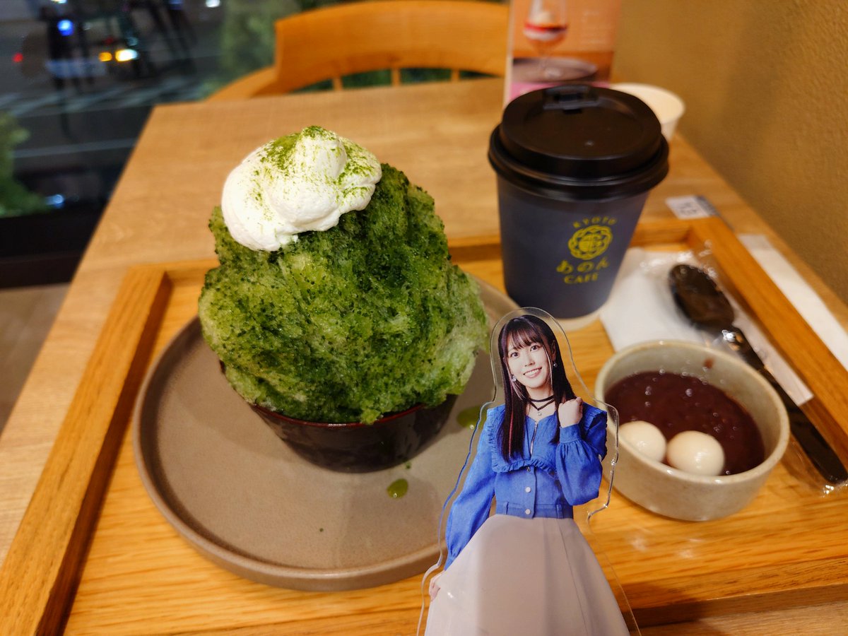 wataraiger's tweet photo. MyGO!!!!! 9thから2週間経ち、KITTE大阪のあのんカフェへ。
抹茶かき氷をいただきました。
昨年にお店の存在を知り、今夏になって初めてかき氷を注文しました。
#つなぎ目の向こうに
#kyotoあのんcafe
#京都祇園あのん https://t.co/Pf8fN0Z6cS