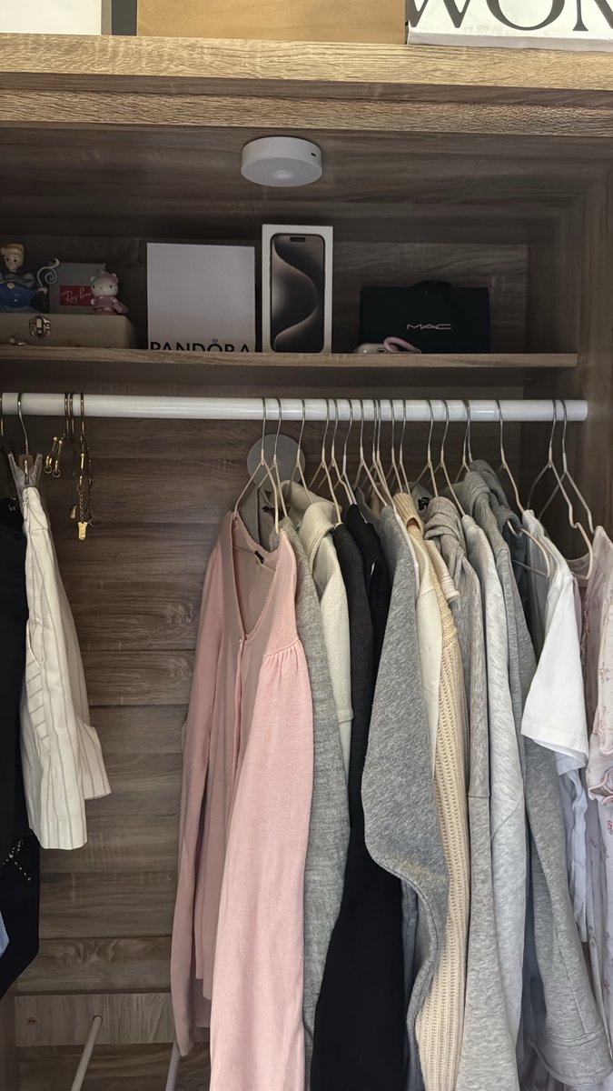 pinkcesssastore's tweet photo. 𐙚 ˚ ༘ ส่งต่อเสื้อผ้า 
งานส่วนใหญ่เป็นแบรนด์ญี่ปุ่น🍵
ในรูปแค่บางส่วนน้า ยังมีอีกหลายตัวค้าบ

🛒 CFใต้โพสต์ / DM 
ลงวันนี้ค่า ค่าส่ง 40 เหมาส่ง

#ส่งต่อเสื้อผ้า #ส่งต่อเสื้อผ้ามือสอง #เสื้อผ้ามือสอง  #ส่งต่อvghbkk #ส่งต่อstylist #ส่งต่อbeming #ส่งต่อเสื้อมือสอง #เสื้อผ้ามือ2 https://t.co/WjRRLU0KGF