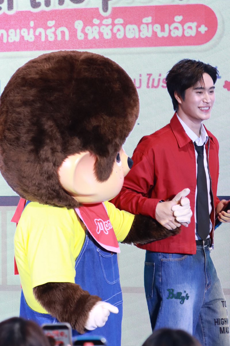 dreamofgmnf's tweet photo. ละน่ารักมากจับมือม่อนชิชิเดินไปด้วยกัน🤏🏻

GEMINI MONCHHICHI WITH SIMPLUS
#SimplusxGemini
#Gemini_NT #เจมีไนน์ https://t.co/F1zXcvGbPv