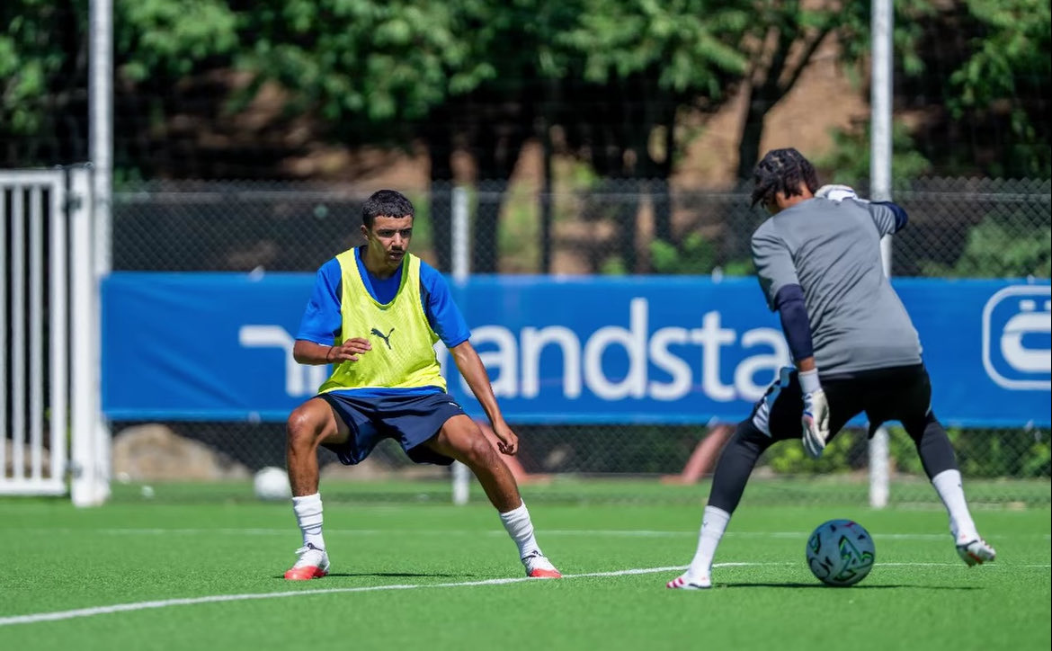 YoungTalentAAF's tweet photo. 🔵 Karim Djabbour (2011) démarre fort la saison avec l’OM U17 ! 🔝

⚽️⚽️⚽️ Triplé face à Annecy
⚽️ Buteur face à l’OGC Nice

Déjà 4 buts en 2 matchs, après une vingtaine de buts la saison dernière. 👏 https://t.co/90dyfu9xxE