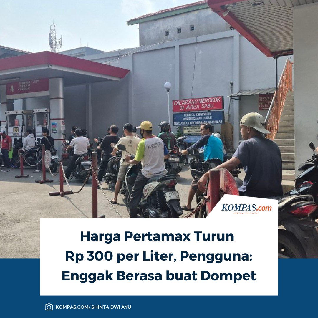 txtdrimedia's tweet photo. GOOD NEWS(?):

per hari ini, harga pertamax turun dari Rp16.250/liter jadi Rp15.950/liter (TURUN Rp 300) 🤏

naik Rp 4 rb turun Rp 300 perak 😭 https://t.co/mGKQGoVcRy