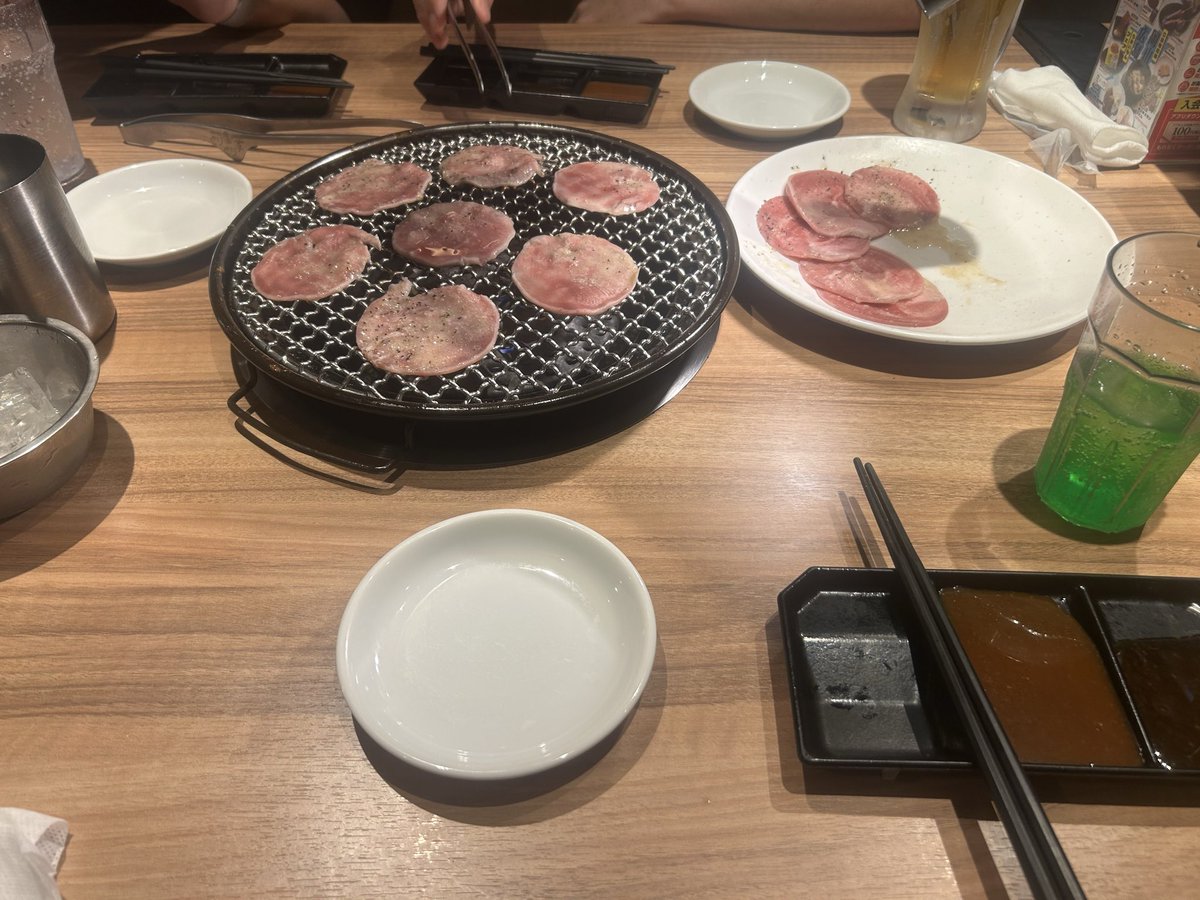 MsZzg0's tweet photo. 久しぶりの焼肉だ〜！！ https://t.co/vFHDD1MNVq