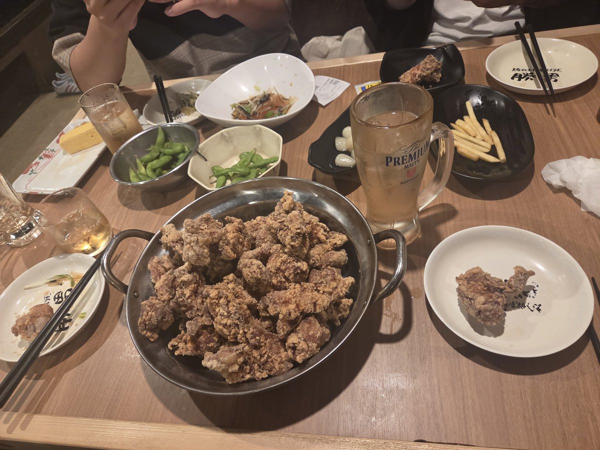 Grund_cherry's tweet photo. なんやこの唐揚げの量 https://t.co/uZuUCrDWcD