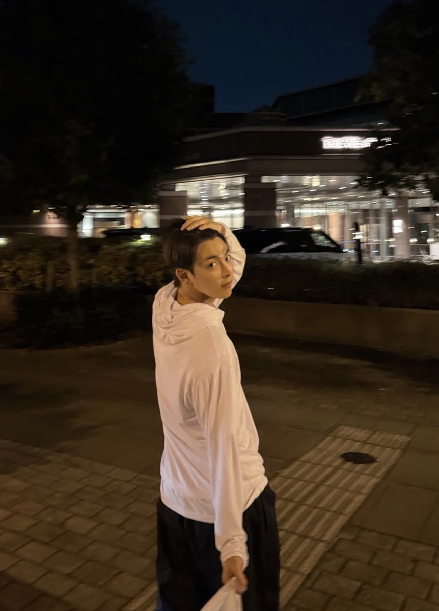 hoejoongie's tweet photo. a week passed where nothing changed. sh got pushed, tripped & fouled every time hj wasn’t around & sh was too proud to say anything, even though this was entirely hj’s fault to begin with. but he wasn’t about to admit weakness in front of the alpha

“u should’ve picked cheerleading, hyung,” wy frowned, spreading pain gel over sh’s ribs