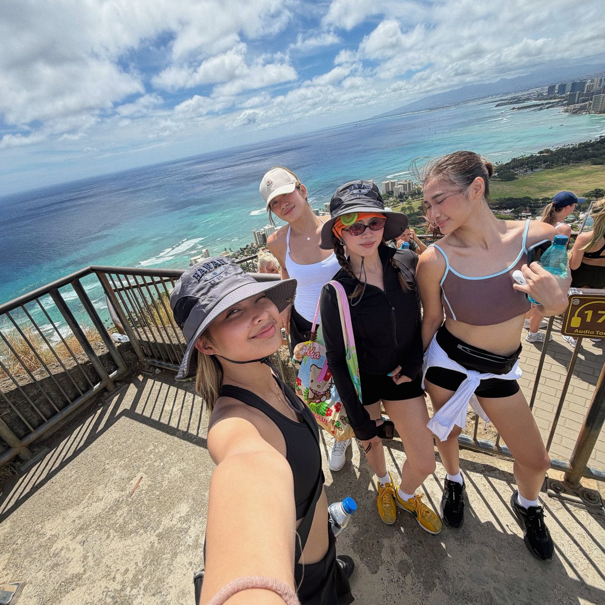 colskelsey's tweet photo. hulaan no more IT'S MAJHOAIAHLET HIKING DATE 🥹🫀 https://t.co/usfm4YqxGC