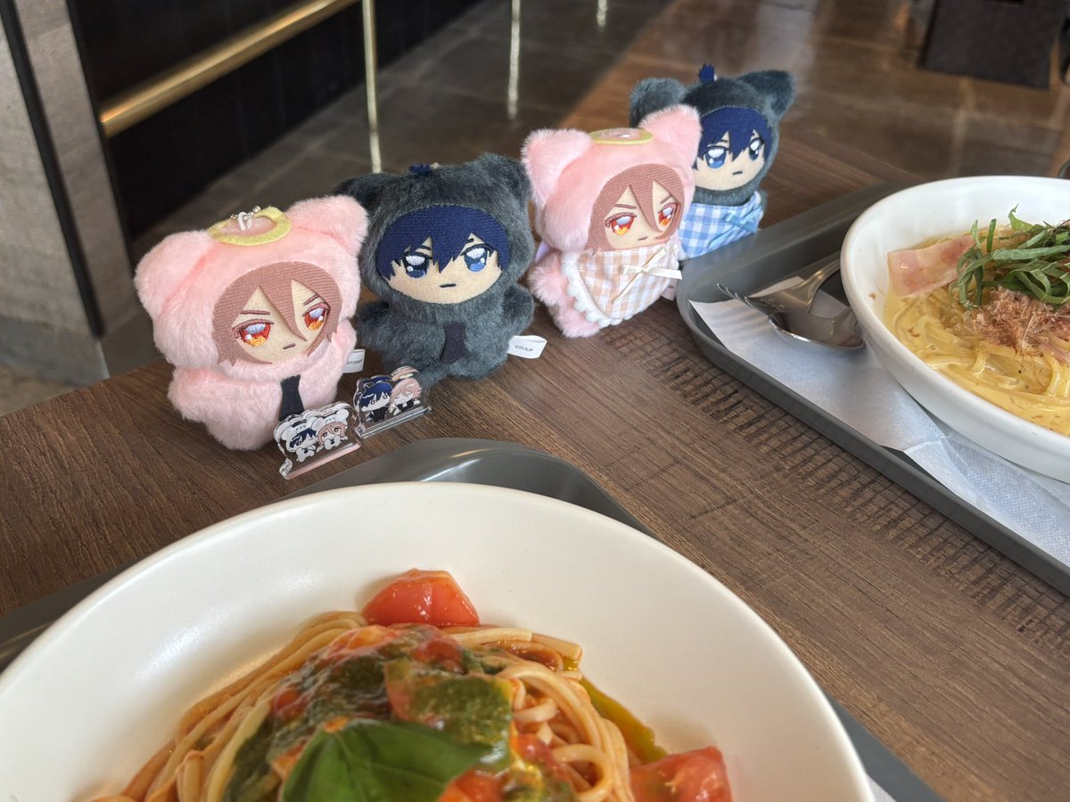 mimi38che's tweet photo. 本日はえむこさん @M_ko_akiten にご一緒いただきチェンステ昼夜、堪能してきました〜〜‼️ありがとうございました‼️終始最高最強だったしキャラ皆そのまんまだし天使はありえん可愛いし 𝒃𝒂𝒄𝒌 𝒉𝒖𝒈 たまらんかった……😭❕❕ https://t.co/OJjLNvhFlT
