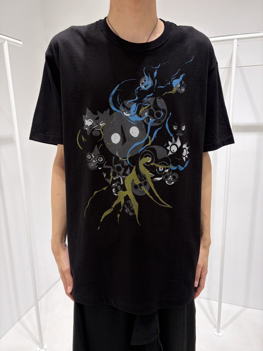 Ground_Y's tweet photo. 【Ground Y × Taro Okamoto Collaboration Collection】
#ラフォーレ原宿 スタッフより、おすすめのコーディネートをご紹介いたします。
岡本太郎コラボレーションのTシャツのご紹介です。
グラフィックが際立つ、こだわりの逸品です。
是非、店頭でご覧ください。
(Tokunaga)
#groundy #yohjiyamamoto
