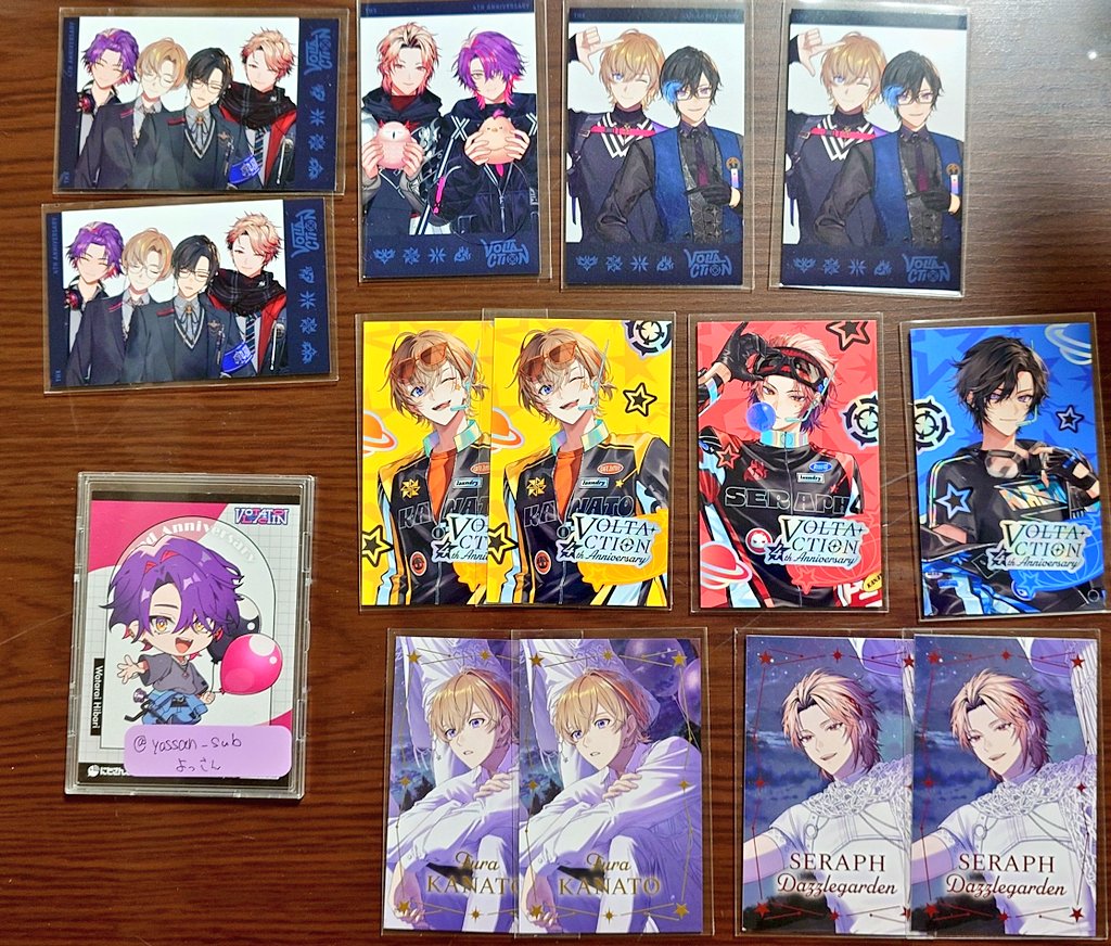 yossan_sub's tweet photo. 【交換】VOLTACTION 4th Anniversary　チェキ　特典星型カード
譲»🍝🍷、🦉🎻、📄
求»♦☕
※チェキは♦☕ソロ
※星型カードは画像3枚目マーク付きの絵柄最優先
郵送での交換希望です。
どうぞよろしくお願いします。 https://t.co/PQOYX9ibuO