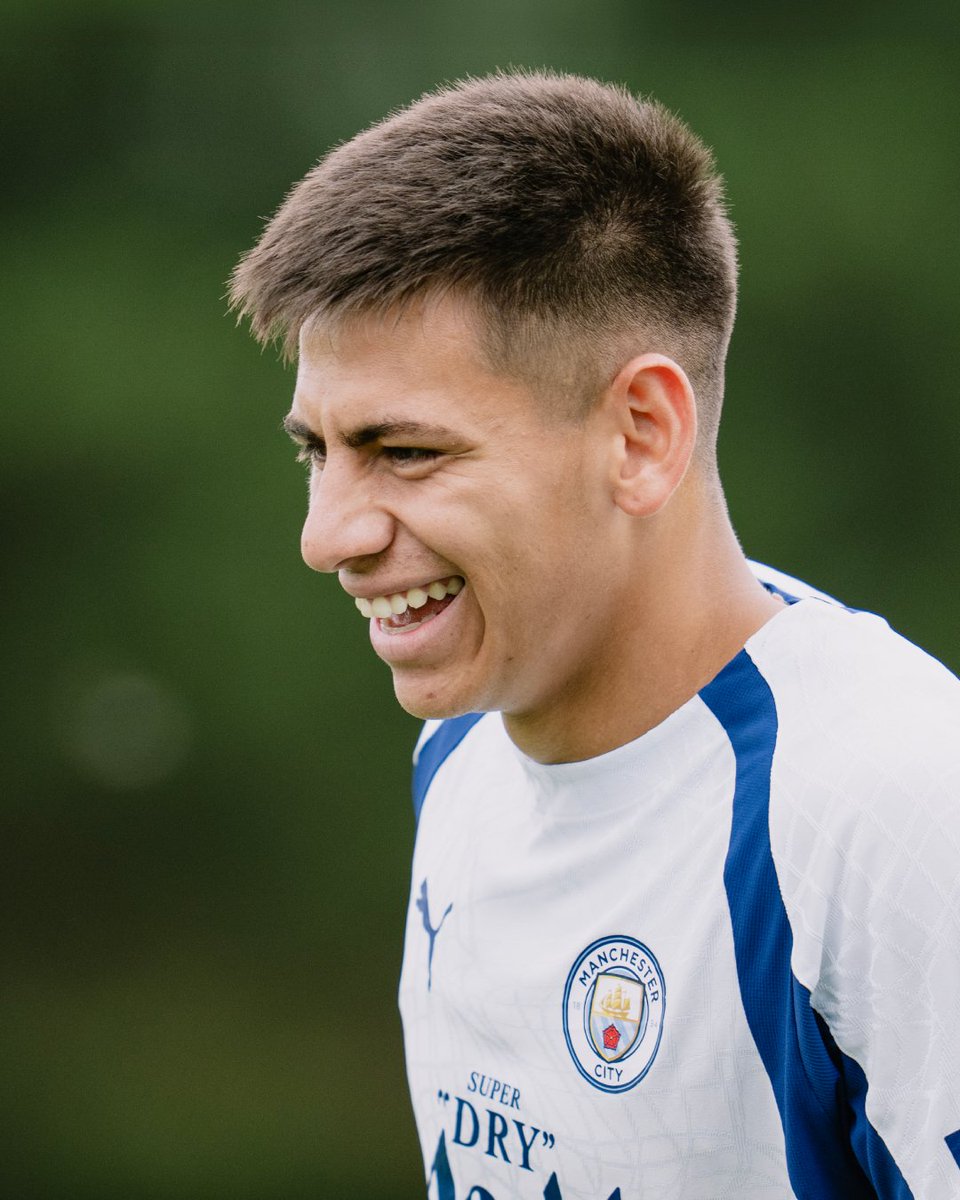 EmilioPuig's tweet photo. ⏸️‼️ El #ExRiver, Claudio Echeverri, estará en el banco de suplentes en el primer partido de pretemporada del Manchester City. 

👿 Atención a esto porque comienzan los exámenes para el Diablito, para ganarse un lugar en la consideración de Enzo Maresca, de cara a la siguiente temporada.