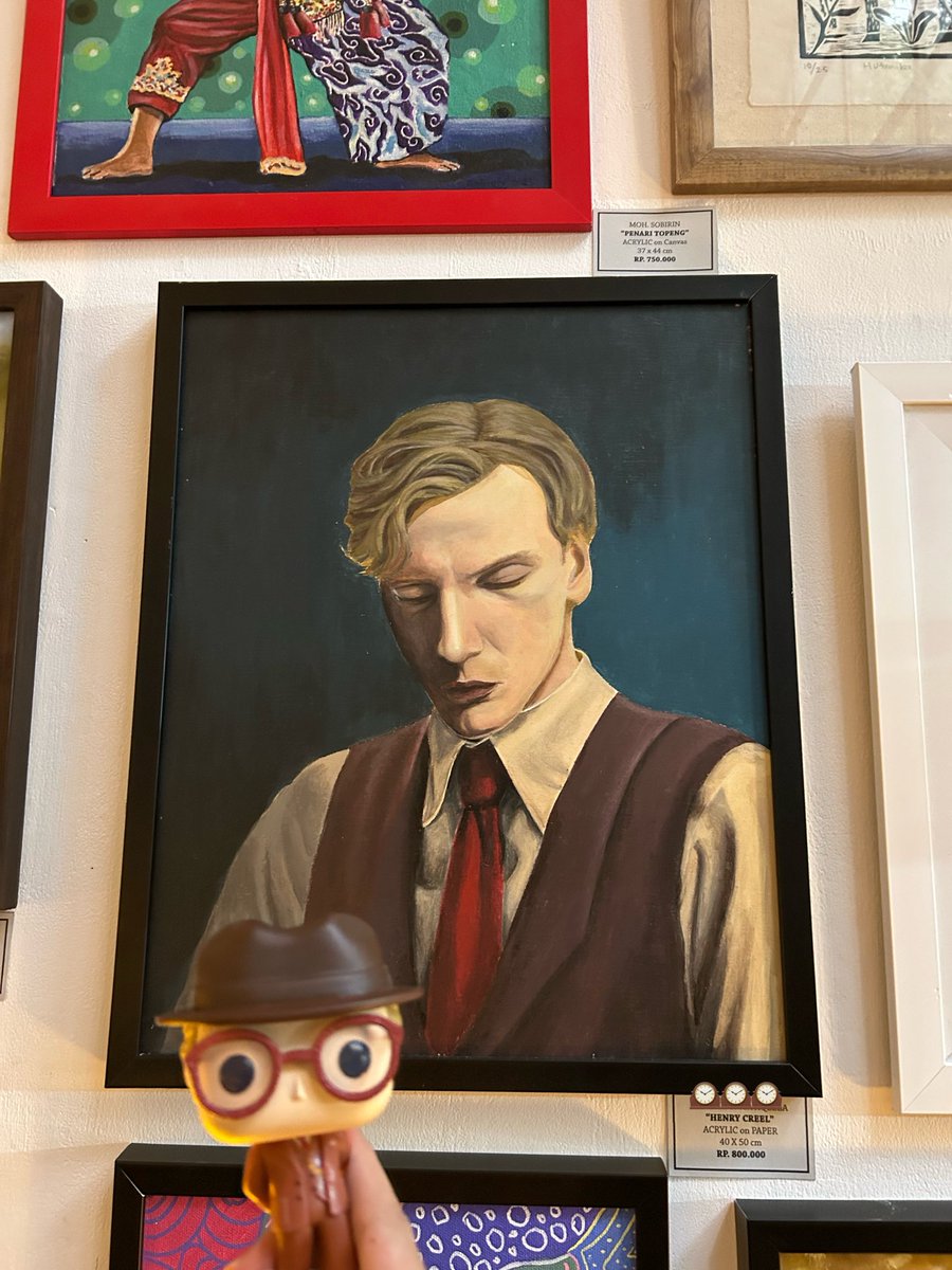 wintersltc's tweet photo. my henry creel piece is officially on display, my heart is full 💌 https://t.co/8jCqujnvBv