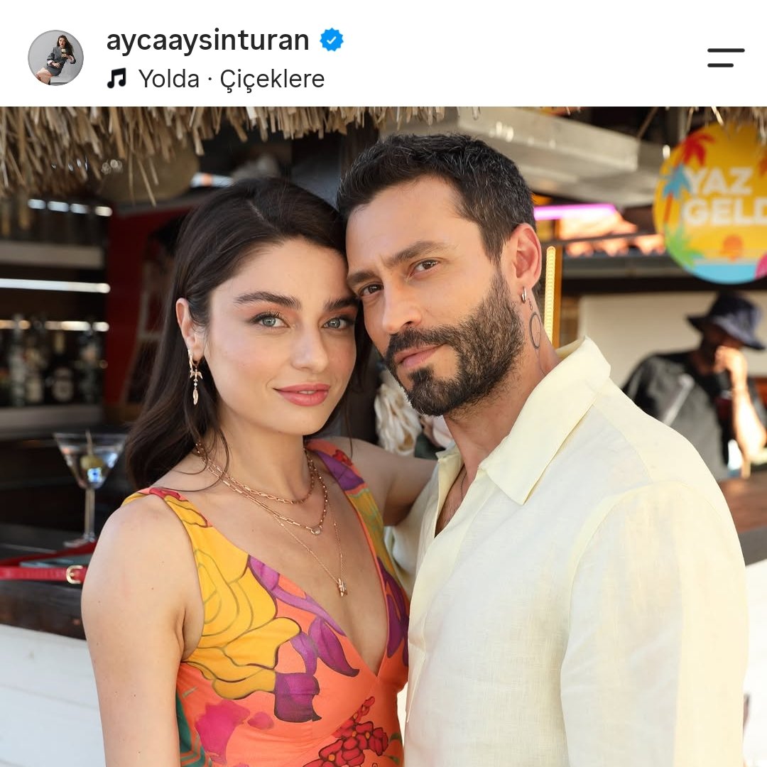 Umutkelebegima1's tweet photo. Bu güzel ikiliyi kimseye ezdirmem. Çok güzel Bi oyuncu oyunculuklarıyla ilgili hiç kimse laf edemez. Mukkemel Bi ikili harika bi insan dırlar. Nasıldılarsa oyle kalmışlar... #MuhtemelAşk #seninandır #vicdansız #EkinKoç #AyçaAyşinTuran #EkAy https://t.co/kxMgn8kQZ1