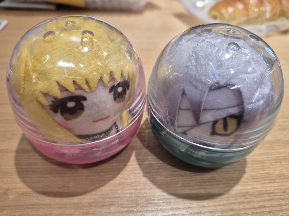 yanling0713's tweet photo. 오늘 수확들~~~ 저 데놋 플러시? 누이 카드 엘 보자마자 소리지름 뽑기한 누이도 미사 너무 이뻐서 갖고 싶엇는데 딱 미사 뽑고 렘도 뽑음😍😍 행복하다
(난 근데 라이토도 원해...) https://t.co/hUWj378bi9