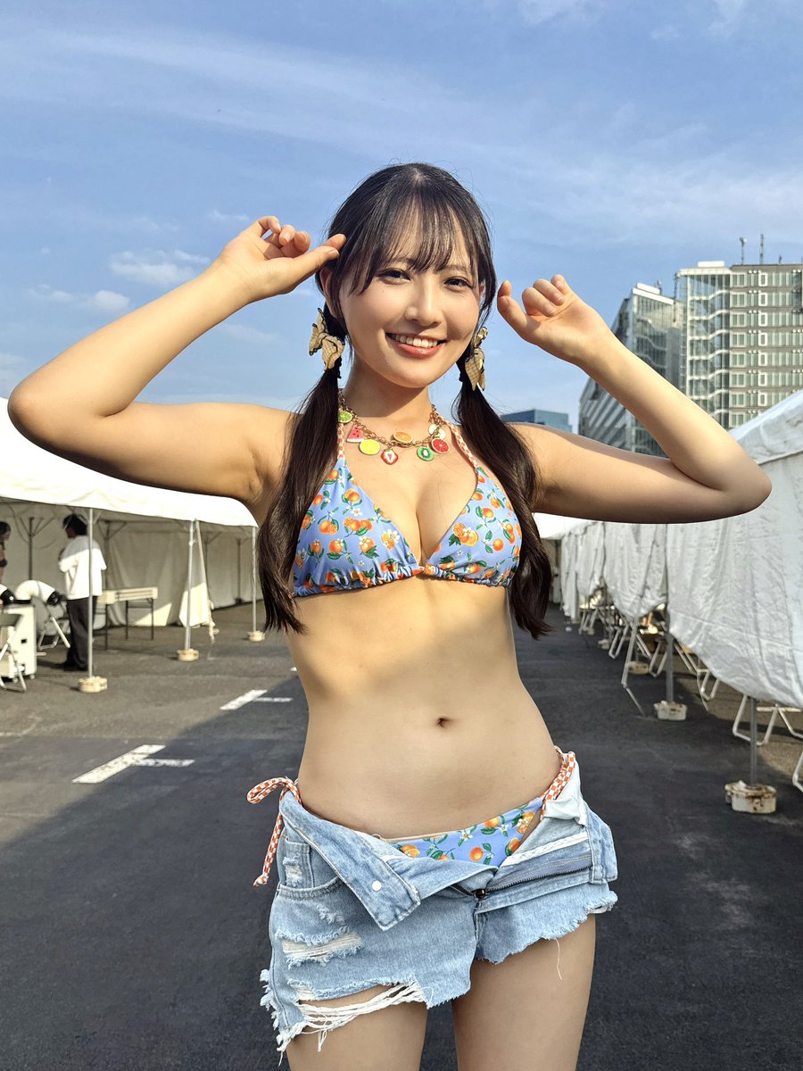 akarin_kjkj's tweet photo. TGIFありがとうございましたーっ🌻✨

惜しくもギリギリでオブザイヤーになれなかったけれど…この悔しさをバネに日々の活動を頑張ります！

会いに来てくださった皆様、
そしてたくさんのチ���キ、
本当に本当にありがとうございました！
来年もまたここに来れますように！ https://t.co/7lDPwDVEAP