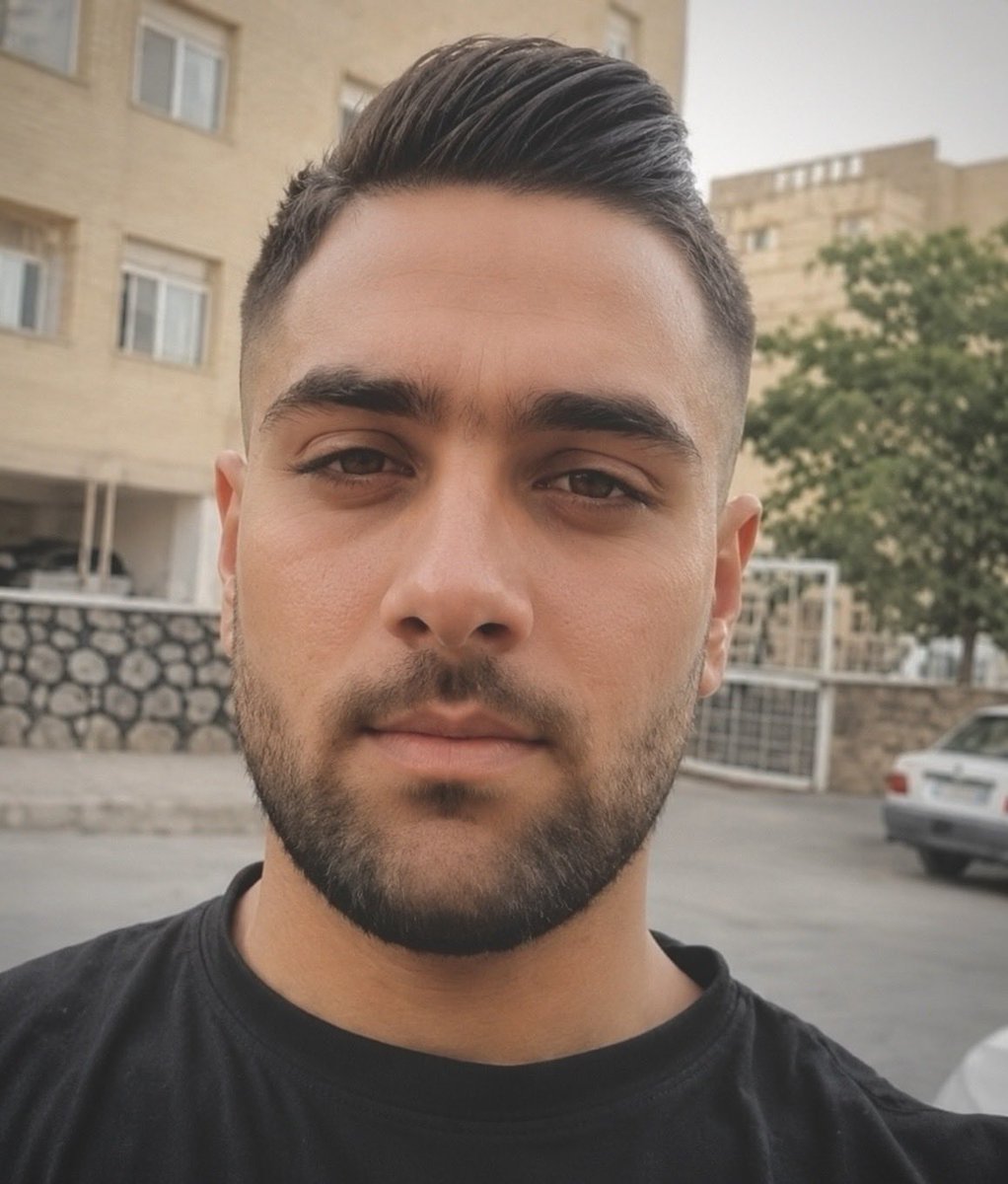 ThePersianHero's tweet photo. 🔴 در سکوت خبری..
آروین خیرخواه اعدام شد…. https://t.co/4jXvAfN9NM
