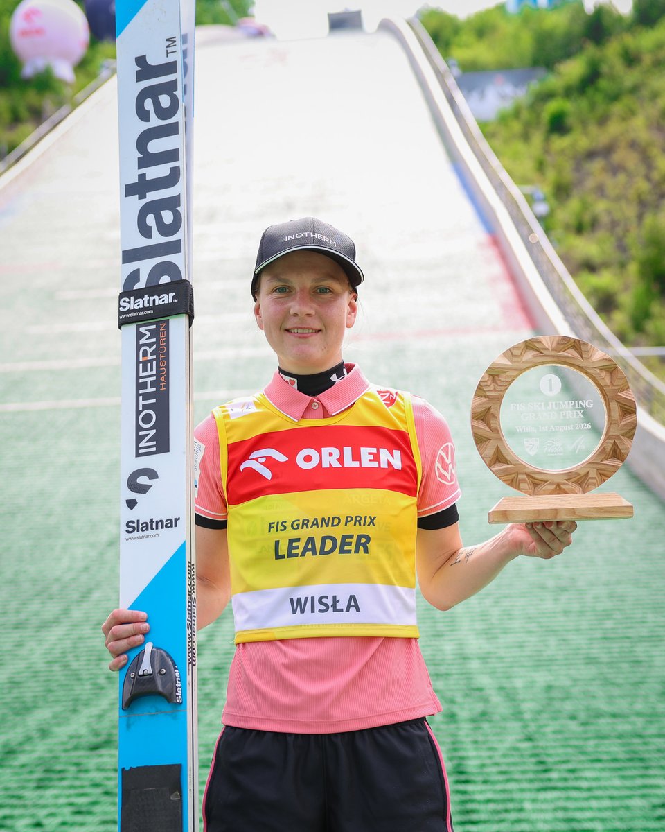 FISskijumping's tweet photo. The first Grand Prix Leader 🏆💛

📸 FIS/Action Press/Julia Piatkowska

#fisskijumping https://t.co/v7UwQhxEOw