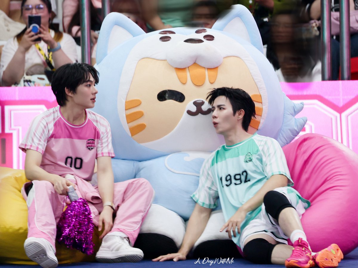MinnKemika's tweet photo. ZNN Family 🐶🐱🥚
ZEENUNEW x ZON SUSU 
#กีฬาสีซีนุนิวสุดเจ๋ง
#ZeeNuNew #BabyNongZon 
@zee_pruk @CwrNew @NongZon_Domundi 
DOMUNDI SPORTS 2026
#DMDSportsDay2026 https://t.co/RLzCPryqN6